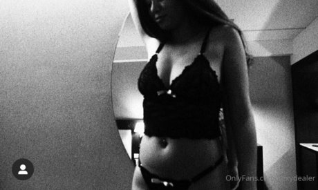 Foto di nudo di fuga di OnlyFans di Sexydealer