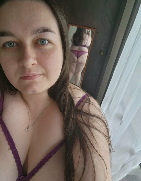 Foto di nudo di fuga di OnlyFans di Kittenstretchfree