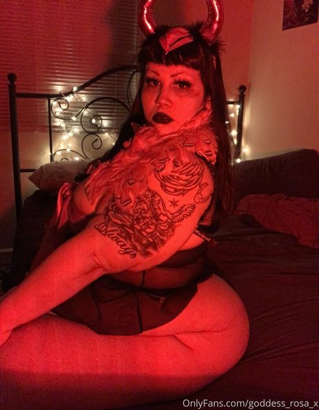 Goddessrosax