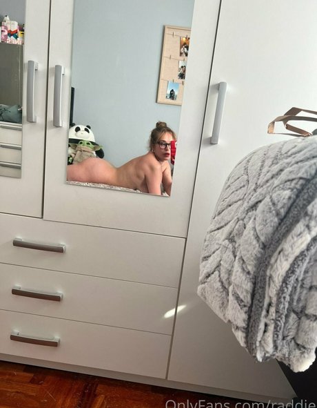 Foto di nudo di fuga di OnlyFans di Raddie Llod