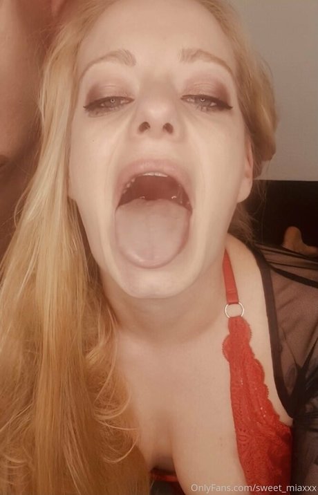 Foto di nudo di fuga di OnlyFans di Sweetmiaxxx