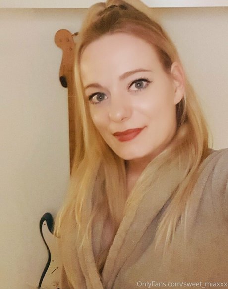 Foto di nudo di fuga di OnlyFans di Sweetmiaxxx