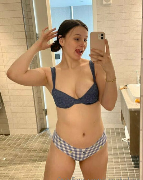 Foto di nudo di fuga di OnlyFans di Simplyskyla