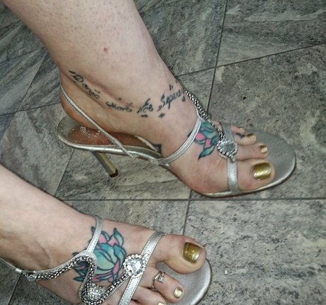 Ditteslegsandfeet