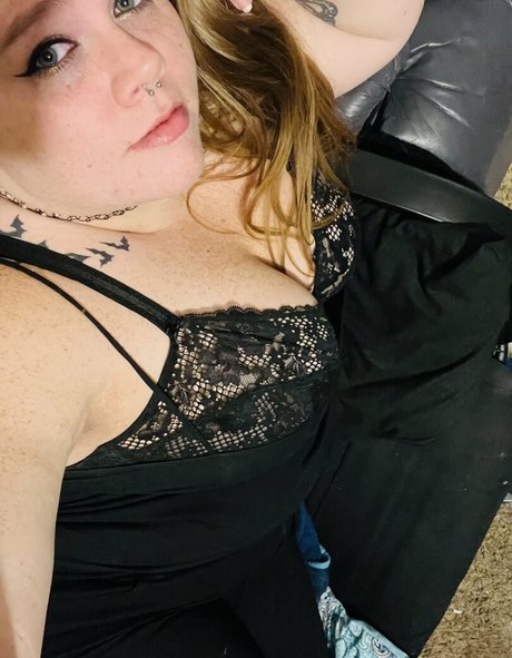 Thescarlettfawx