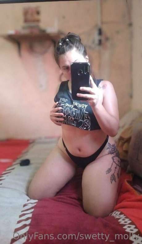 Foto di nudo di fuga di OnlyFans di Swettymolly