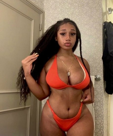 Foto di nudo di fuga di OnlyFans di Lexxiibaebie