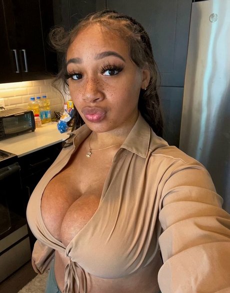 Foto di nudo di fuga di OnlyFans di Lexxiibaebie