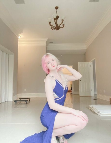 Foto di nudo di fuga di OnlyFans di Renbunni