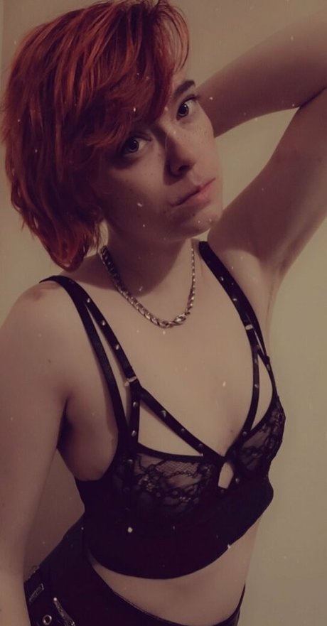 Naughtylittlekitten93