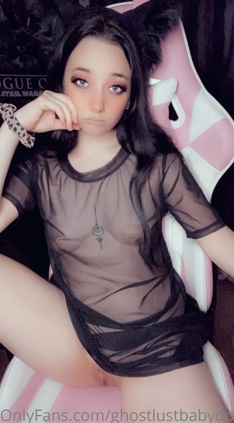 Foto di nudo di fuga di OnlyFans di Ghostlustbabydoll