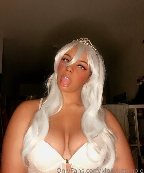 Foto di nudo di fuga di OnlyFans di Kinkykittenpie