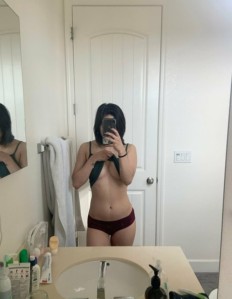 Foto di nudo di fuga di OnlyFans di Rinnykuun