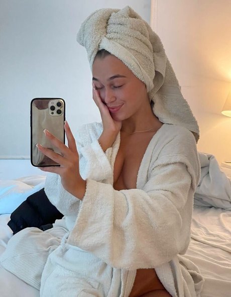Foto di nudo di fuga di OnlyFans di Georgina Rose