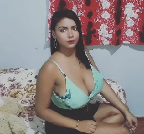 Foto di nudo di fuga di OnlyFans di Evelim Alves