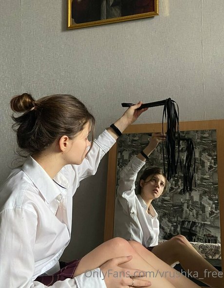 Foto di nudo di fuga di OnlyFans di Vrushkafree