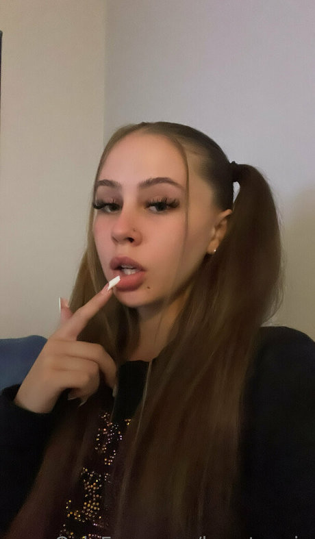 Foto di nudo di fuga di OnlyFans di Kacyteenie