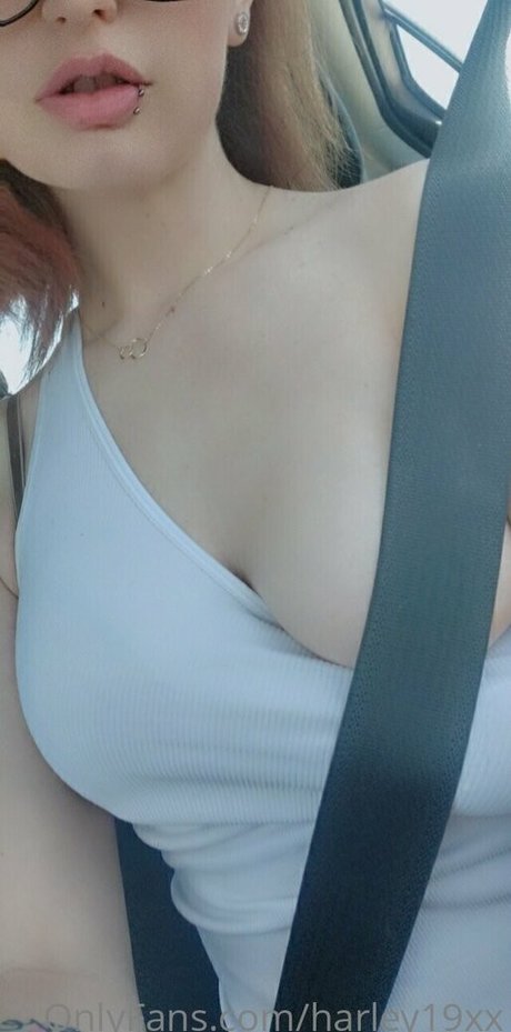 Foto di nudo di fuga di OnlyFans di Harley19xx