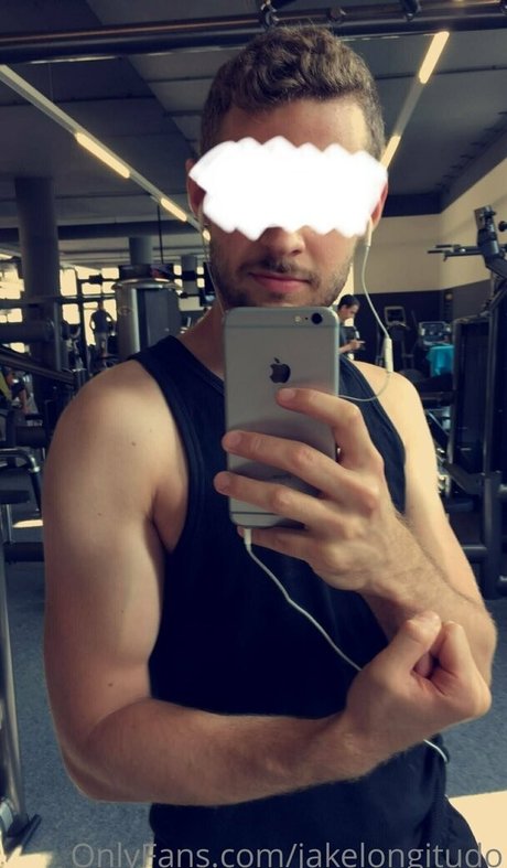 Foto di nudo di fuga di OnlyFans di Jakelongitudo