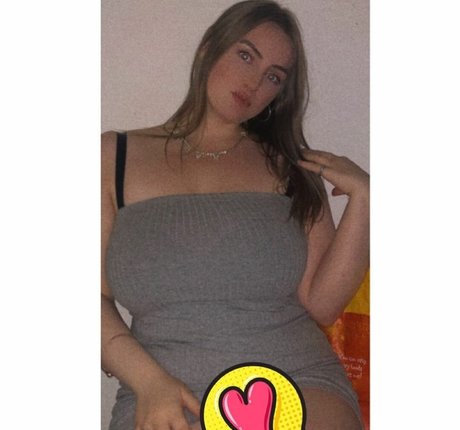 Foto di nudo di fuga di OnlyFans di Lydia B