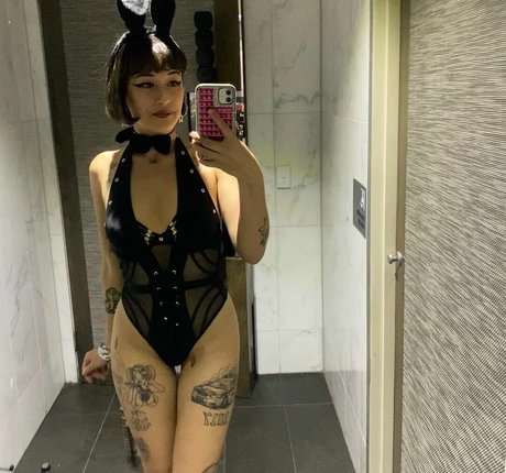 Foto di nudo di fuga di OnlyFans di Yung Gemmy