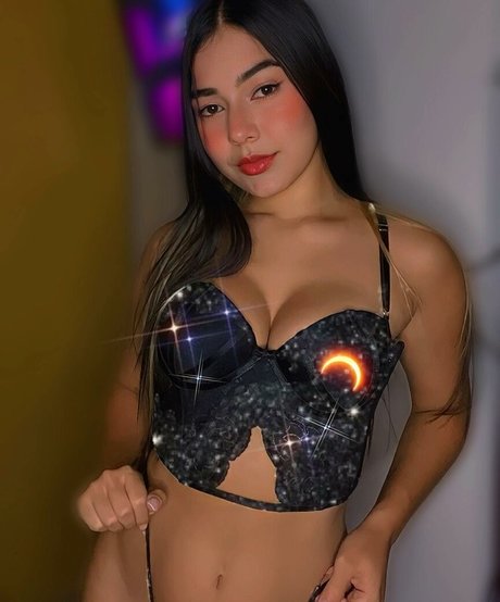 Foto di nudo di fuga di OnlyFans di Hranto