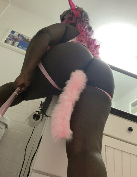 Foto di nudo di fuga di OnlyFans di Sungypsy