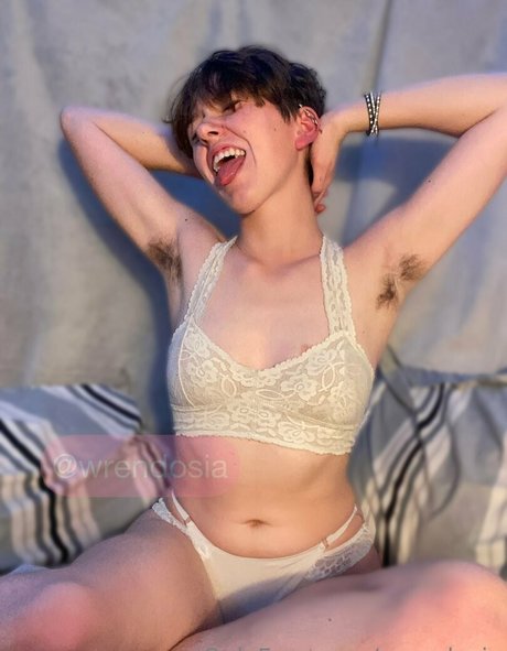Foto di nudo di fuga di OnlyFans di Wrendosia