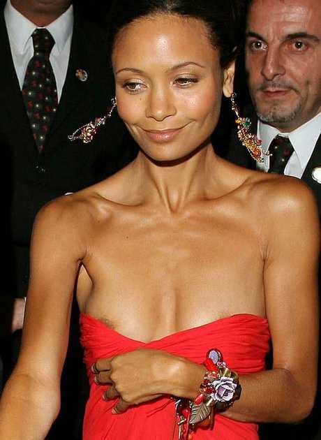 Foto di nudo di fuga di OnlyFans di Thandie Newton