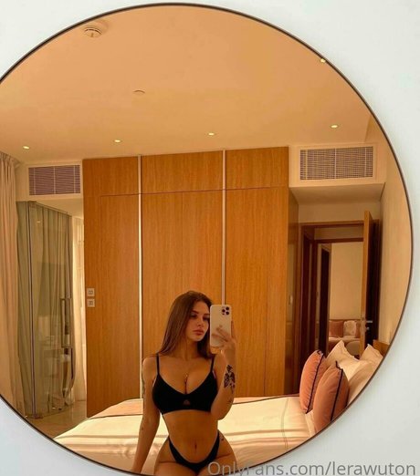 Foto di nudo di fuga di OnlyFans di Lerawuton