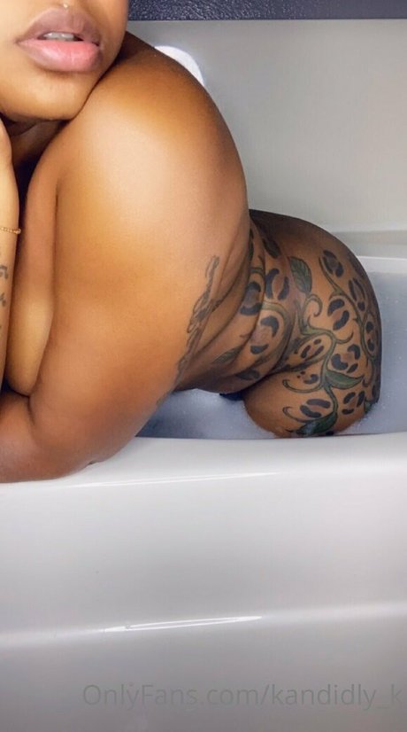 Foto di nudo di fuga di OnlyFans di Kandidlyk