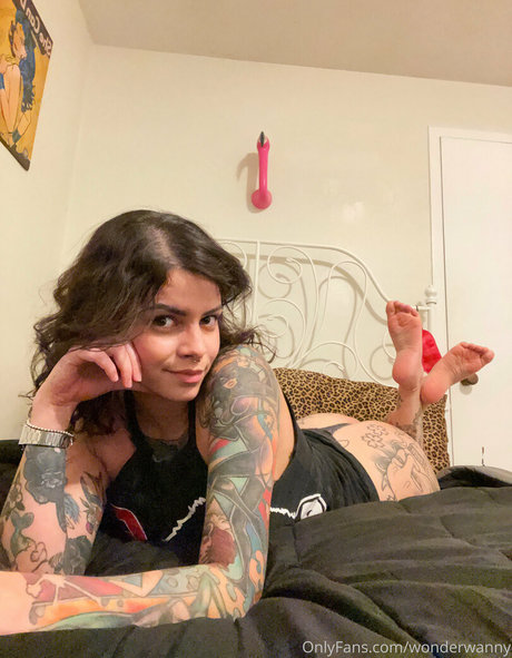 Foto di nudo di fuga di OnlyFans di Wonderwanny