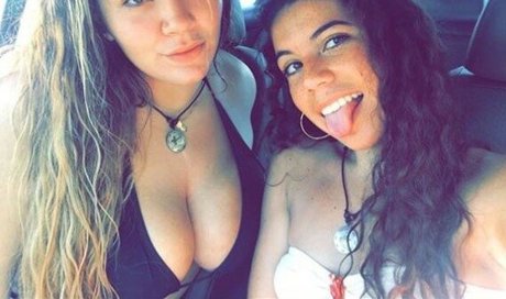 Nicky Nicole