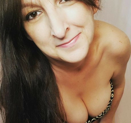 Foto di nudo di fuga di OnlyFans di Vivian Ward