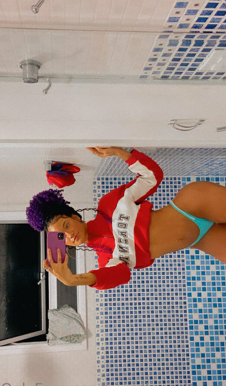 Foto di nudo di fuga di OnlyFans di Mirella Santtanna