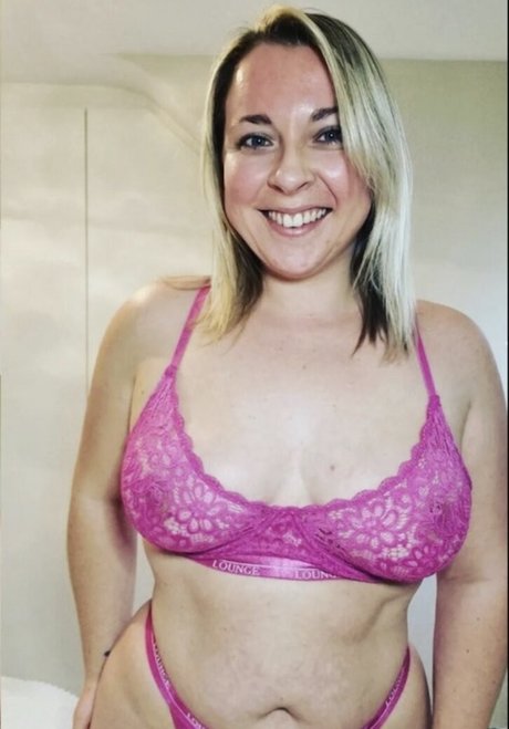 Foto di nudo di fuga di OnlyFans di Unknown Girl