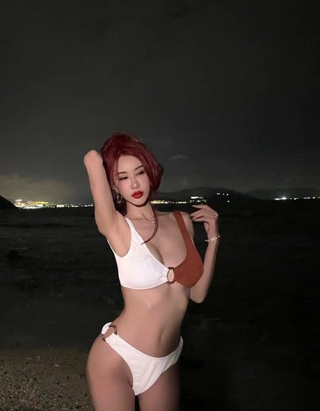 Foto di nudo di fuga di OnlyFans di Dana Meng