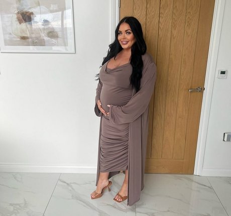 Foto di nudo di fuga di OnlyFans di Scarlett Moffatt