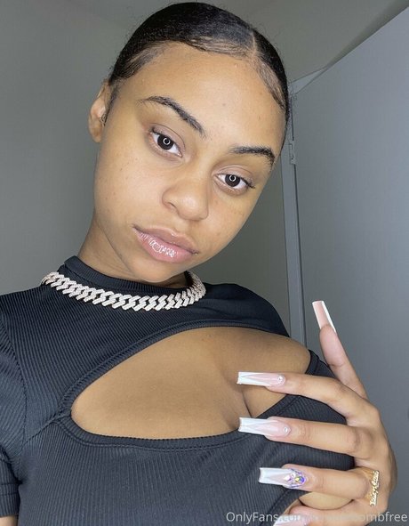 Kaylalebombbb