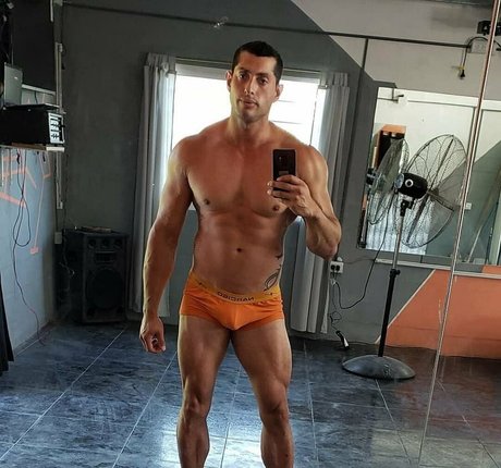 Foto di nudo di fuga di OnlyFans di Eliseoantoniofree