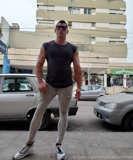 Foto di nudo di fuga di OnlyFans di Eliseoantoniofree