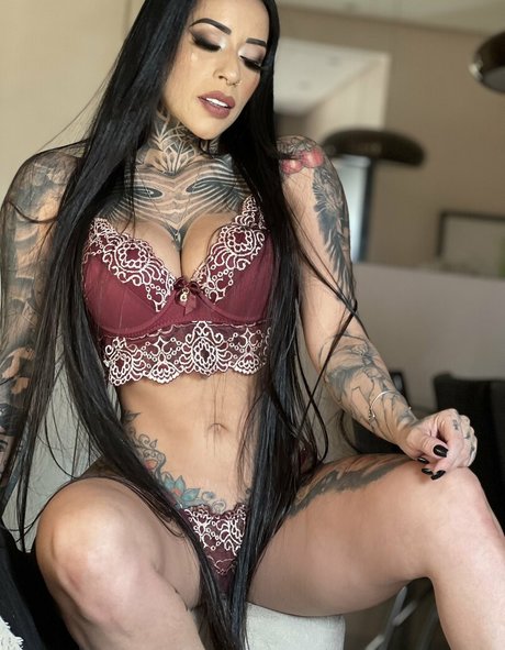 Foto di nudo di fuga di OnlyFans di Mikaele Amaral