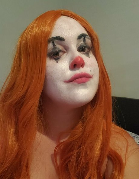 Foto di nudo di fuga di OnlyFans di Clowndivax