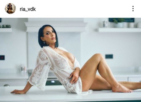 Foto di nudo di fuga di OnlyFans di Riavdk