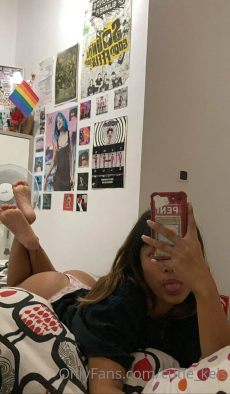 Foto di nudo di fuga di OnlyFans di Cutiekels