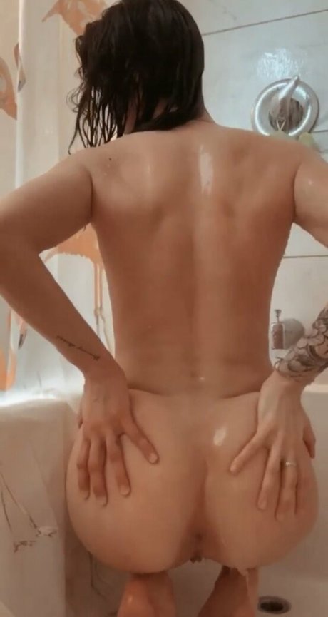 Foto di nudo di fuga di OnlyFans di Haley Lorenz