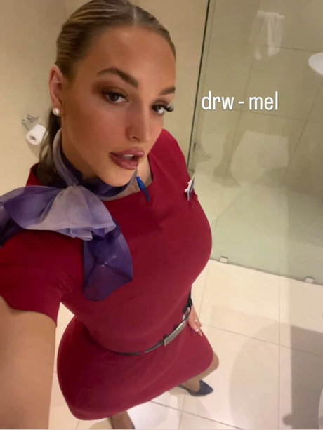 Foto di nudo di fuga di OnlyFans di Alanna
