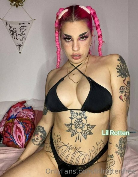 Foto di nudo di fuga di OnlyFans di Liilrottenfree