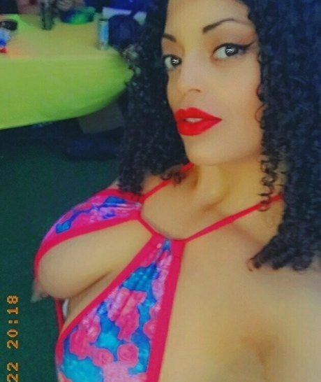 Foto di nudo di fuga di OnlyFans di Aligurlgypsy212