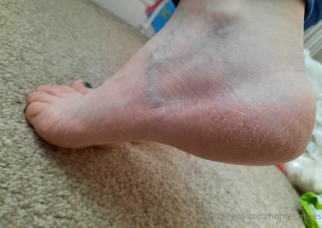 Foto di nudo di fuga di OnlyFans di Homefortoes